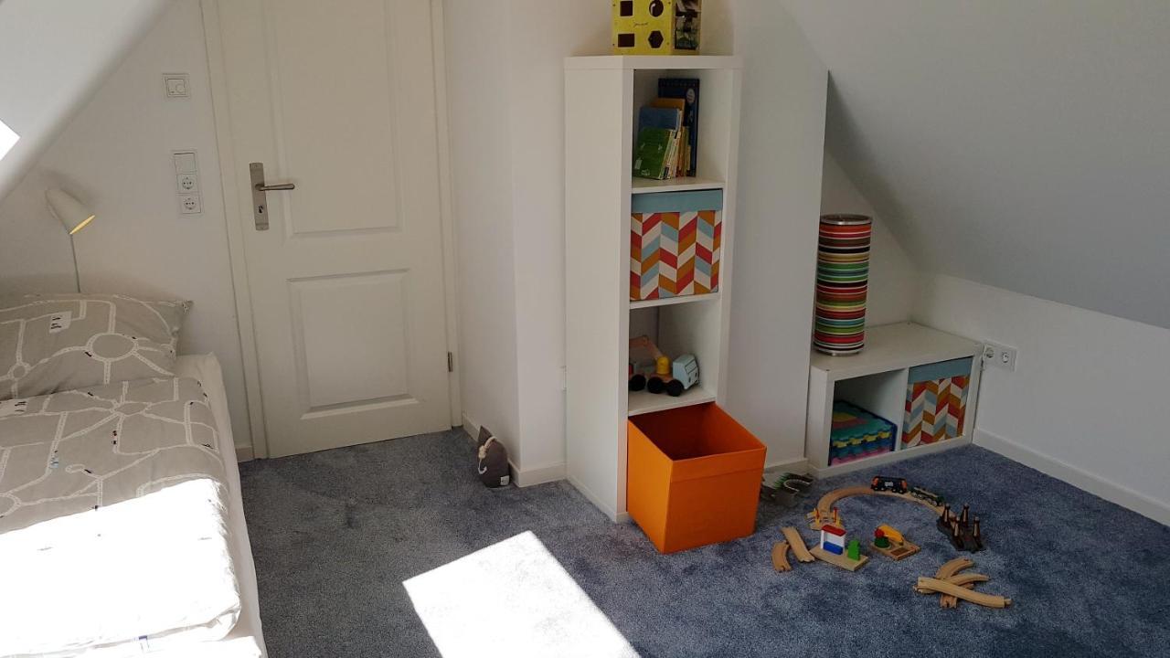 Ferienhaus An Der Nordsee - Familienfreundlich, Gut Ausgestattet & Viel Platz Butjadingen Buitenkant foto