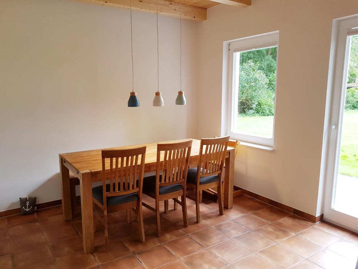 Ferienhaus An Der Nordsee - Familienfreundlich, Gut Ausgestattet & Viel Platz Butjadingen Buitenkant foto